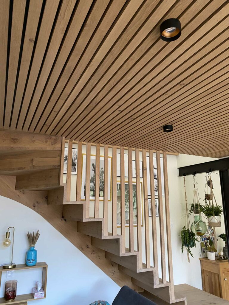 escalier lambris chene noueux maison neuve locmelar menuiserie ollivier 2
