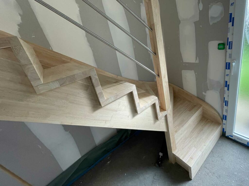 menuiserie ollivier fabrication pose escalier sur mesure 1