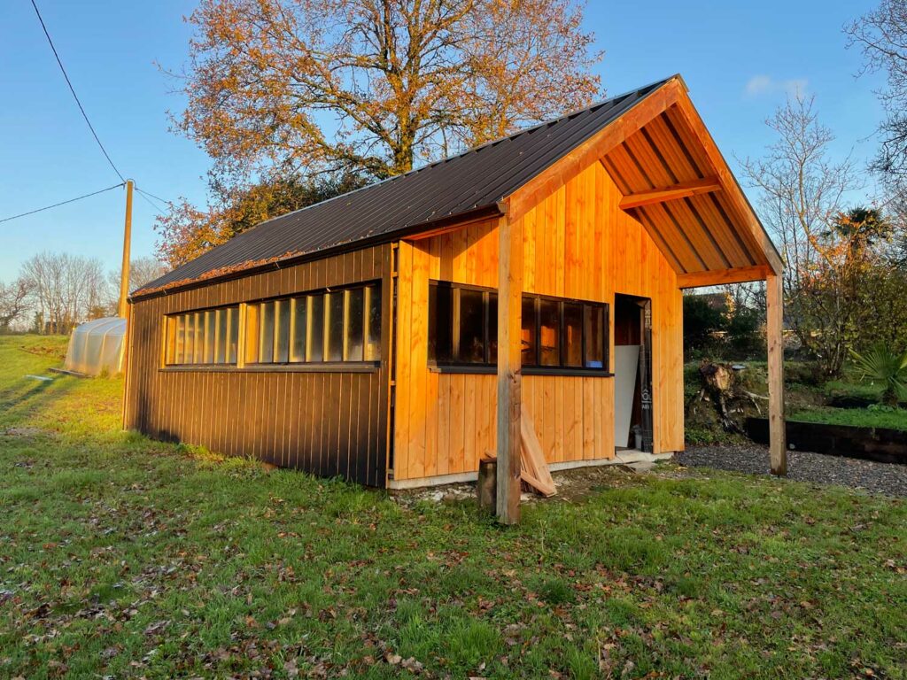 menuiserie ollivier garage atelier verrieres 1