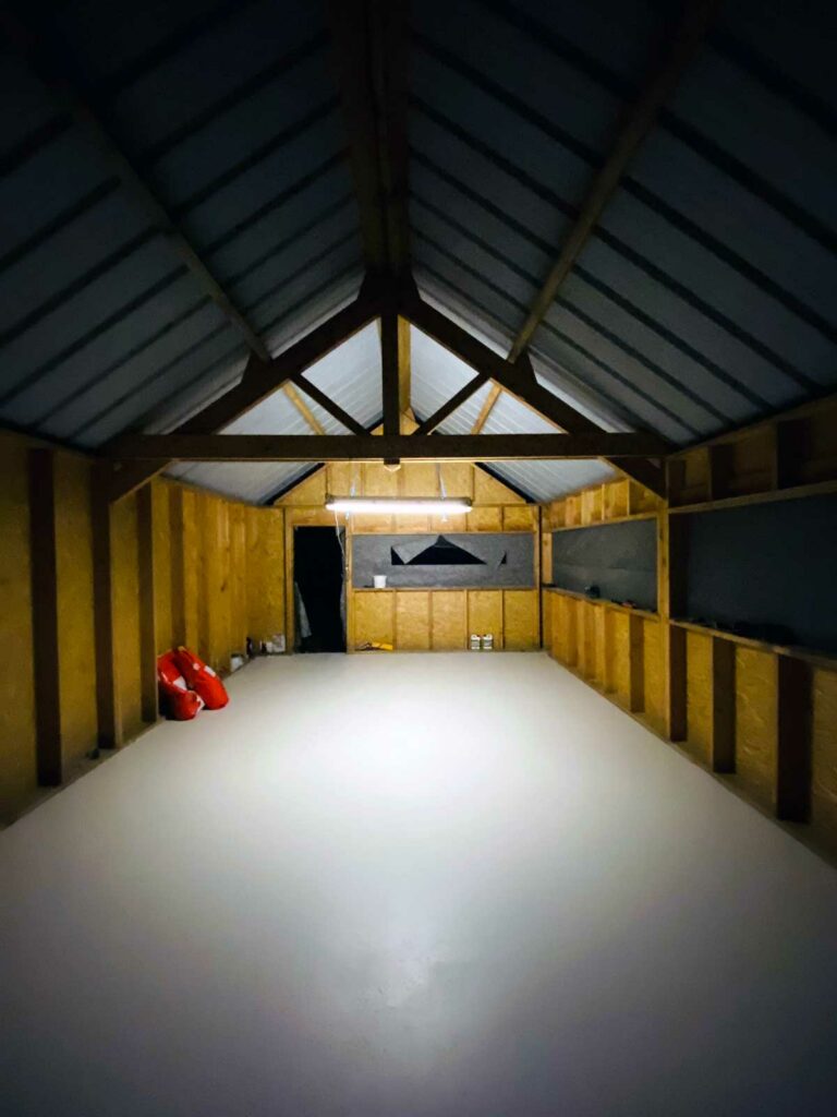 menuiserie ollivier garage atelier verrieres 11