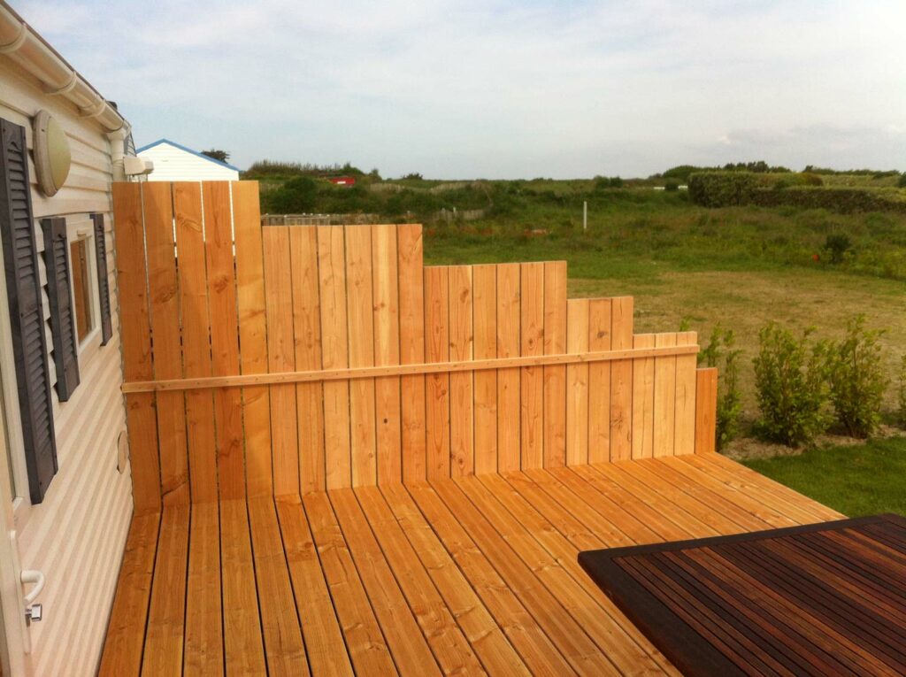 terrasse bois pare vue mobil home finistere 5